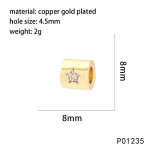 Vue détaillée d'une perle étoile dorée de 8 mm avec trou de 4,5 mm et dimensions