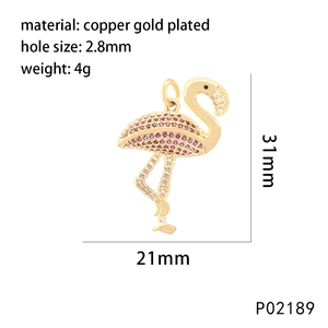 Pink zircon flamingo pendant in gold-plated copper for watch straps and necklaces