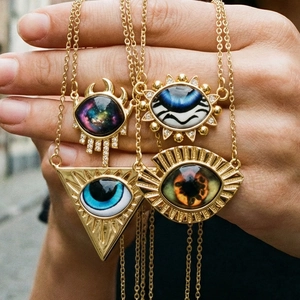 Vintage Evil Eye Pendant Necklace Gold Plated Copper Mysterious Turkish Eye Rhinestone Clavicle Chain Jewelry For Women Party