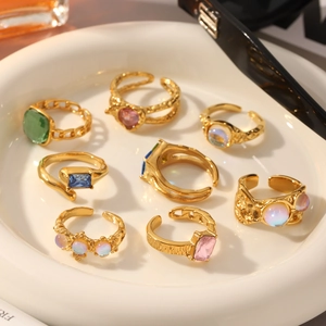 Set of 8 gold stainless steel moonstone rings with vintage hammered and chain textures