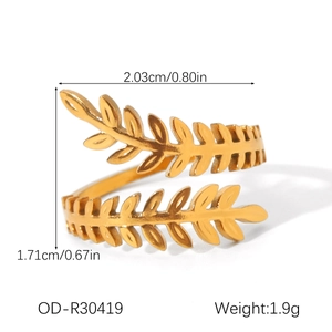 Detailed size specifications of the gold leaf adjustable stainless steel ring