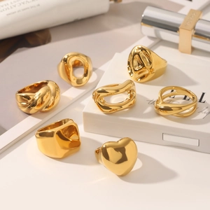 French retro gold-plated stainless steel geometric ring set with polished fluid heart shapes