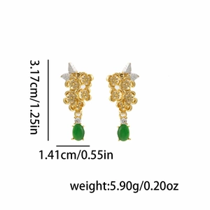Detailed dimensions of emerald fan-shaped earrings with measurements in cm and inches