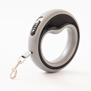 Guinzaglio retrattile grigio a forma di anello con tasto di blocco e gancio metallico