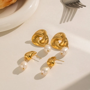 Bijoux en Acier Inoxydable avec Nœud pour Femmes Boucles d'Oreilles Plaquées Or avec Pendentif Perle Artificielle Bague
