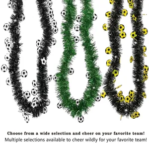 Guirlandes de football en noir, blanc et vert avec mini ballons pour décoration de fête