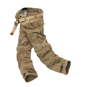Pantalon cargo homme kaki avec design multi-poches et ceinture tressée assortie