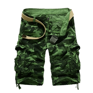 Herren Camouflage Cargo Shorts in Grün-Braun mit vielen Taschen und Canvas-Gürtel