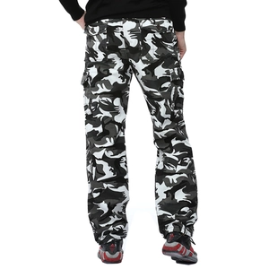 Men's camouflage cargo pants with warm fleece lining for outdoor winter wear