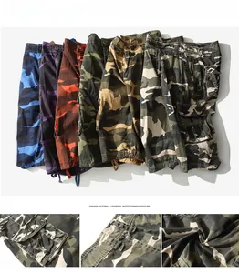 Détail montrant les couleurs des shorts cargo pour hommes avec poches et cordons de serrage