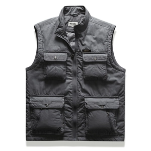 Dunkelgraue Outdoor-Herrenweste mit vielen Taschen und Stehkragen für Angler und Freizeit
