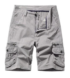 Men's light grey multi-pocket cargo shorts in loose fit with durable cotton fabric