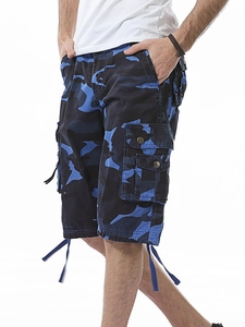 Men's loose camouflage cargo shorts with large multi-pockets and functional blue drawstrings