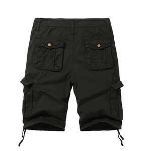Detailansicht schwarzer Cargo-Shorts mit Pattentaschen hinten und verstellbarem Kordelzug