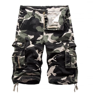 Men's loose cargo camouflage shorts with multiple pockets and adjustable drawstring hem