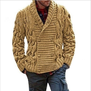 Cardigan homme en maille torsadée kaki avec col châle et fermeture à double boutonnage