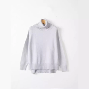 Women's light purple oversized turtleneck sweater with long sleeves and ribbed cuffs