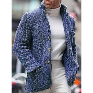 Blauer melierter Grobstrick-Cardigan für Herren mit Stehkragen und Vintage-Knöpfen