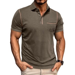 Polo homme ajusté à manches courtes vert olive avec surpiqûres et poche poitrine
