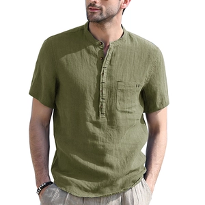 Camicia Henley da uomo verde militare in cotone e lino con maniche corte