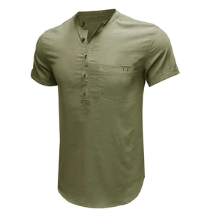 Dettaglio camicia di lino uomo verde oliva con collo a listino e taschino sul petto