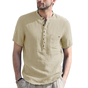 Camicia Henley da uomo in cotone e lino kaki a maniche corte per un look estivo casual