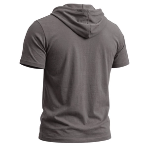 Vue arrière du t-shirt de sport à capuche gris foncé coupe slim avec tissu lisse