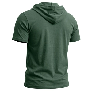Vue arrière du t-shirt à capuche vert foncé pour homme en maille de coton de qualité