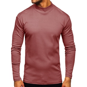 Dettaglio maglia termica da uomo a lupetto in rosso scuro con trama a maglia fine