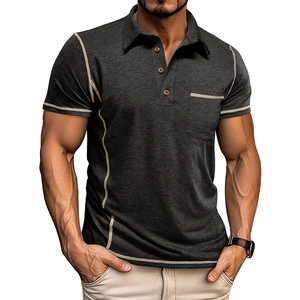 Polo haut de gamme gris foncé pour homme avec coutures contrastées et poche poitrine
