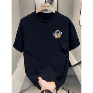 Heavyweight black cotton T-shirt featuring a headphone graphic and street style print
