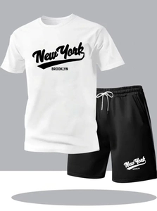 Détail de l'imprimé New York sur T-shirt en mesh blanc et short noir à cordon