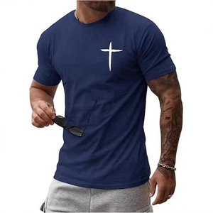 Herren T-Shirt in Dunkelblau mit Rundhalsausschnitt und gotischem weißem Kreuz-Druck