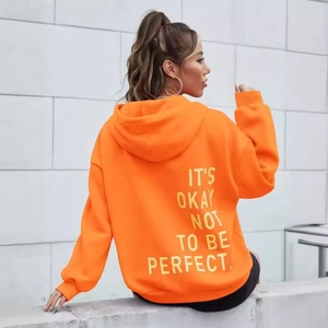 Damen Kapuzenpullover in Orange mit großem Rücken-Slogan-Print für einen lässigen Look