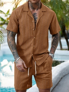 Detailed texture of men's hollow knit vertical stripe short sleeve resort set