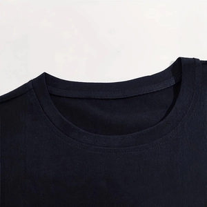 Ensemble été homme t-shirt et short imprimé cocotiers tropicaux avec col rond à côtes