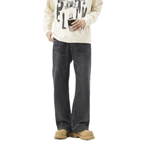 Vintage gewaschene schwarze Jeans für Herren in lockerer Passform mit Retro-Streetstyle-Details