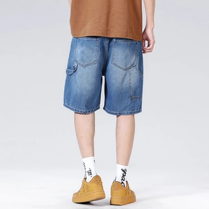 Men's loose denim shorts in washed blue with classic back pockets and casual mid-length fit