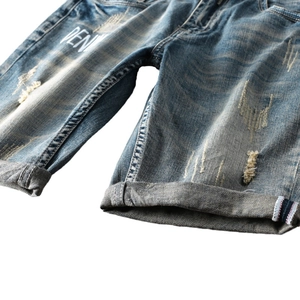Short en jean vintage pour homme avec déchirures usées et impression Denim blanche