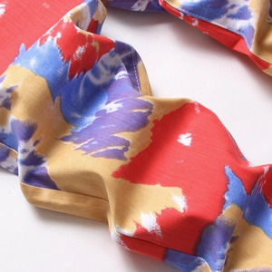 Jeans slim elasticizzati da uomo con vivace stampa tie-dye astratta in colori vivaci