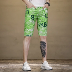 Short en Jean Imprimé Lettres Tie Dye Vert pour Hommes Streetwear Hip Hop Slim Droit Coton Longueur Genou Pantalon Été