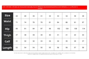 Size chart for men's denim shorts showing waist, hip, and length measurements in centimeters