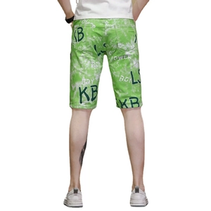 Short tie-dye vert pour homme avec imprimé graphique et poche arrière de style