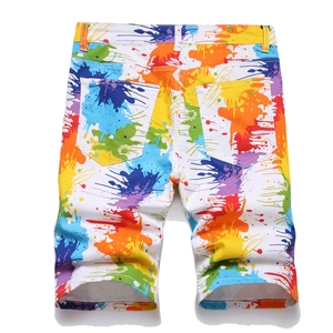 Short d'été en jean pour homme avec imprimé numérique coloré et éclaboussures d'encre
