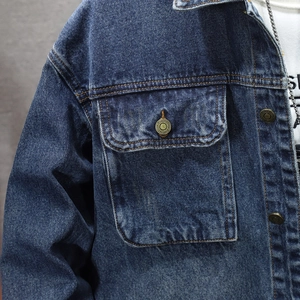Veste en jean bleu foncé ajustée pour hommes avec doublure en polaire chaude et poches de poitrine