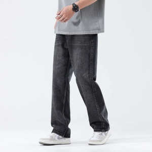Pantaloni jeans uomo grigio scuro lavati, taglio dritto e ampio con stile vintage retrò