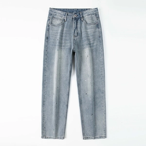 Hellblaue Herren Jeans mit weitem Bein, Vintage Farbspritzern und lockerer Passform