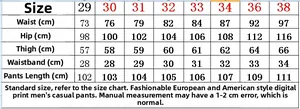 Detaillierte Größentabelle für Herren-Straight-Jeans mit Maßangaben in cm für die Taille