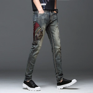 Jean Slim Fit Streetwear pour Hommes Avec Broderie Chef Indien Pantalon en Denim Mélange de Coton Délavé Déchiré Casual