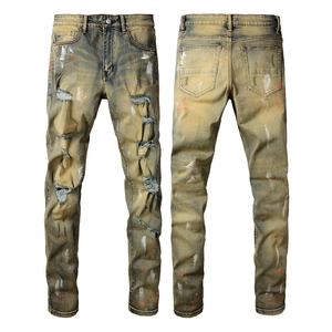 Details der Distressed-Jeans mit Farbspritzern und Vintage-Wasch-Effekt für Herren